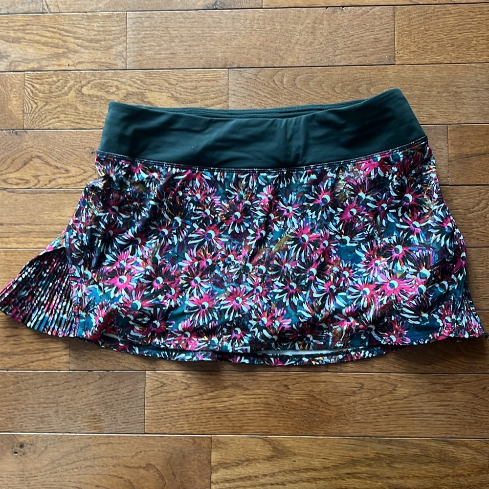 ❤️LULULEMON PLAY OFF THE PLEATS SKIRT/SKORT-FLORAL ELECTRIC MULTI/GREEN-10❤️